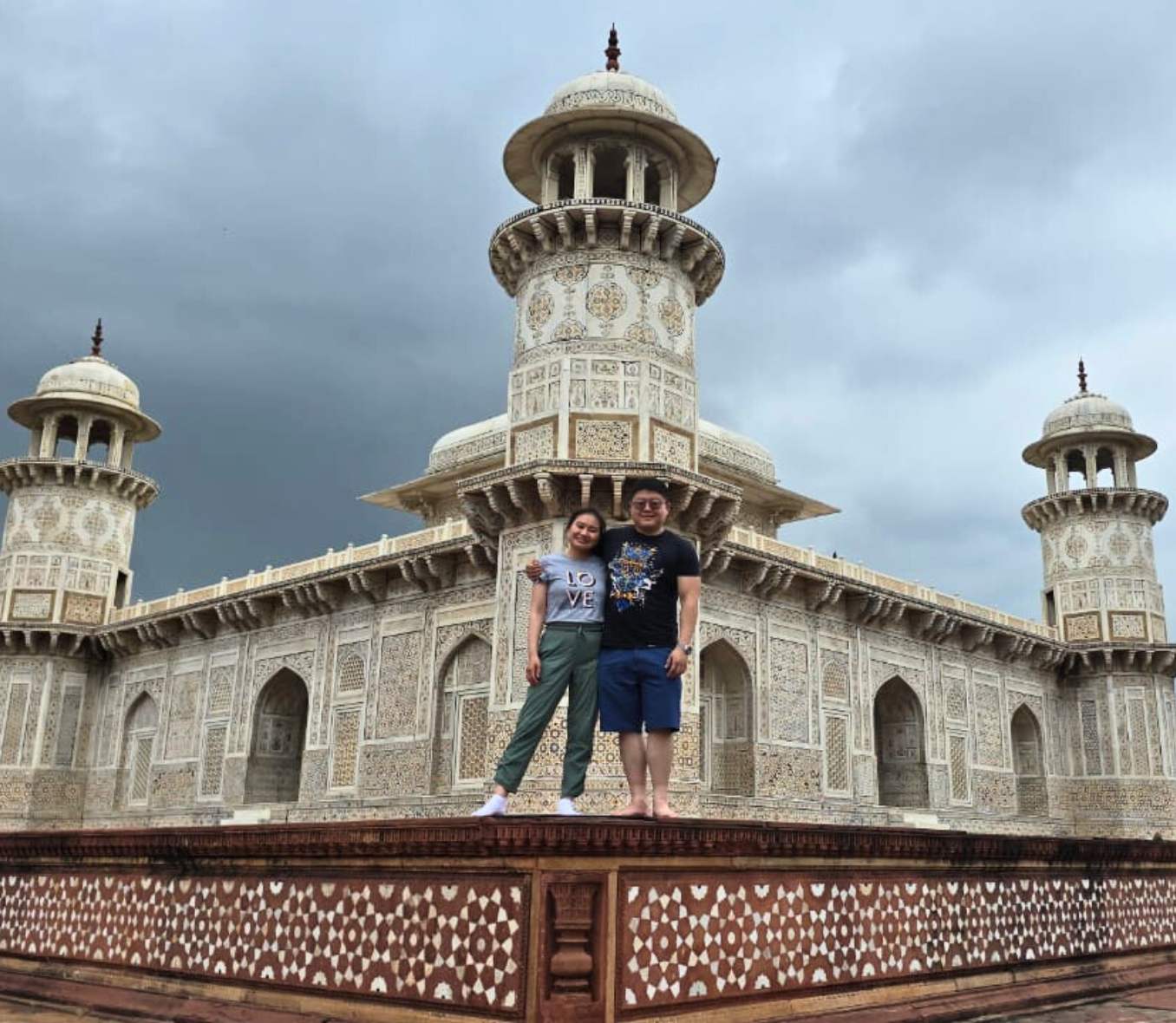 Agra Local Sightseeing Tour with Photography