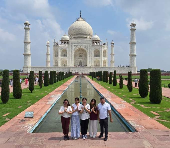 Same Day Taj Mahal Tour by Car